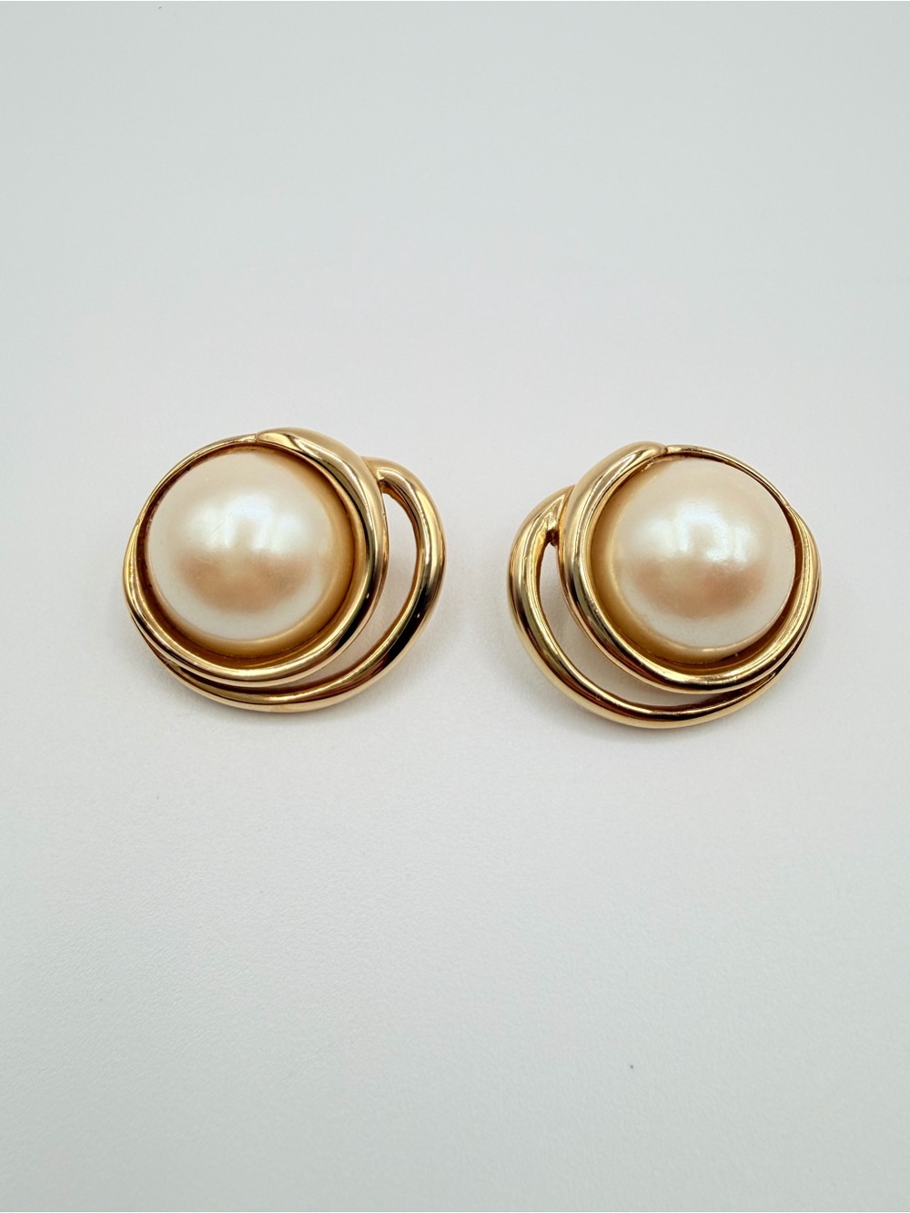 Vintage Faux Pearl Gold Tone Swirl Clip-On Earrings